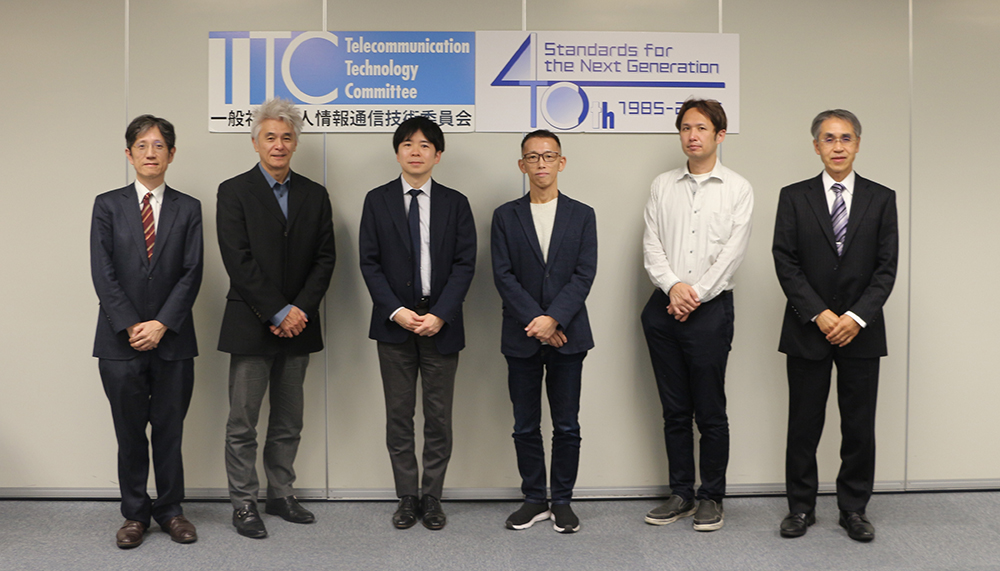 左から 田尻信行、花井 克之氏、志田 裕紀氏、田中 賢太郎氏、永田 聡氏、佐々木 雅英氏