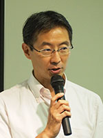 山崎 育生 氏