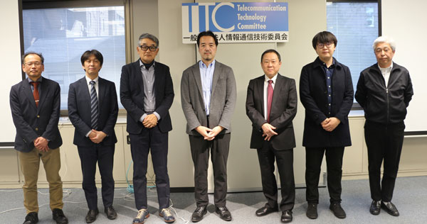 左から田島 公博氏、岡村 敏生氏 、安川 昌毅氏、石井 清司氏、丹 康雄氏、張 翔氏、高橋 英樹氏