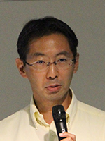 山崎 育生 氏